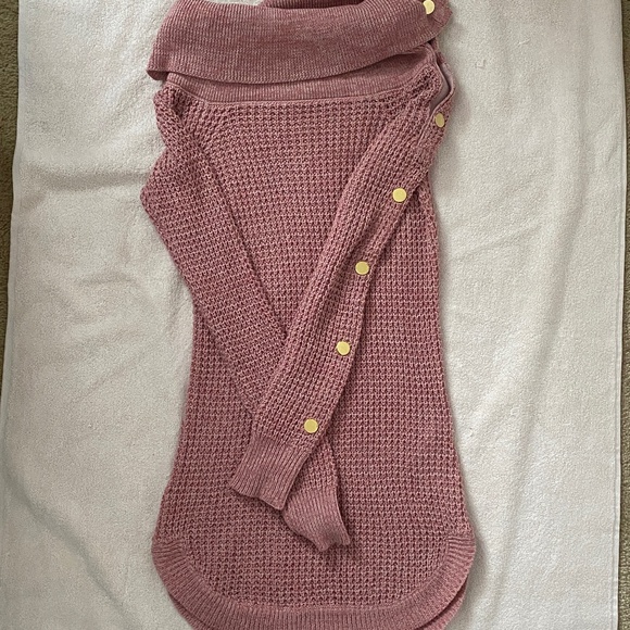 G by Guess Dusty Rose Tunic Sweater - Picture 1 of 9
